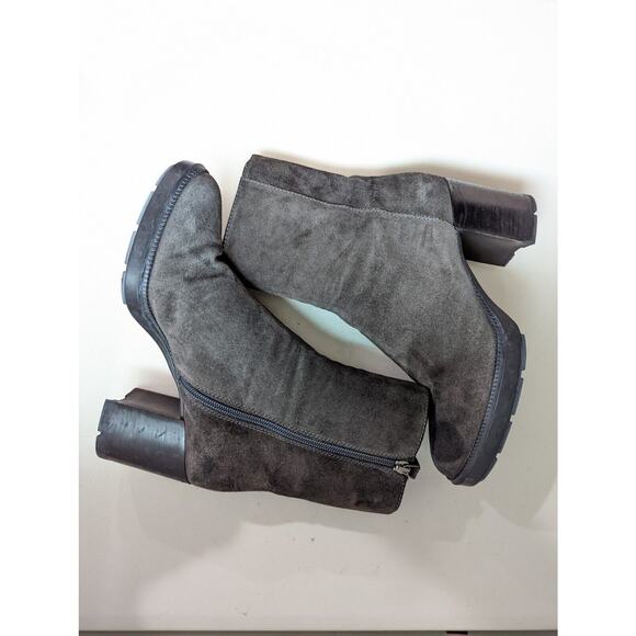 Aquatalia Size 8 Isla Boots Suede Ankle Booties Dark Grey Heels Waterproof - Picture 6 of 9